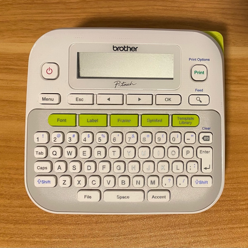 Brother PT-D210 Electronic Label Maker